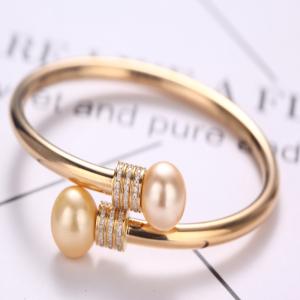 เครื่องเพชรพลอย