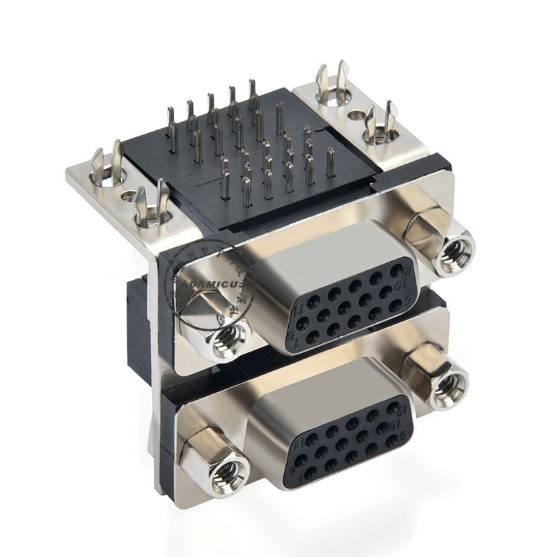 มุมขวาของ pcb เชื่อมต่อกับช่องเสียบพอร์ตแบบคู่ 15 พิน d หญิงถึงหญิง