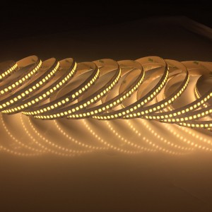 ที่มีคุณภาพสูง 240LED ต่อเมตร Smd 2835 ลูเมนสูงสว่าง 12 โวลต์ LED แถบที่มีความยืดหยุ่นไฟ