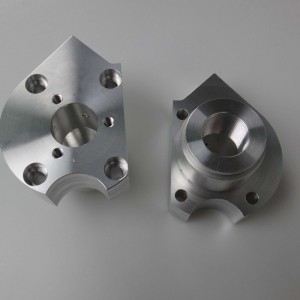 การปรับแต่งชิ้นส่วนยานยนต์ที่ไม่ได้มาตรฐาน