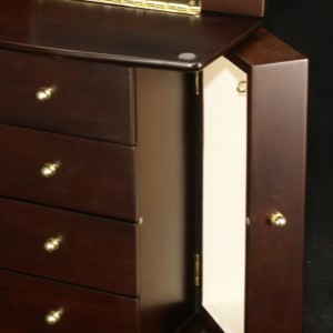 กล่องเครื่องประดับทำจากไม้จามจุรี