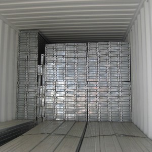 ไม้กระดานนั่งร้านเหล็กชุบสังกะสีหน้ากว้าง 210 มม. พร้อมรู 6mm