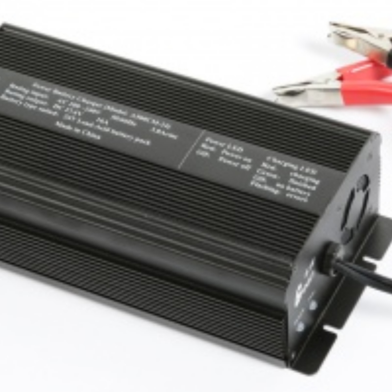 เครื่องชาร์จ LiPo สำหรับ 24V ~ 60V Li-ion / Polymer Battery 29.4V 42.0V 54.6V เครื่องชาร์จแบตเตอรี่