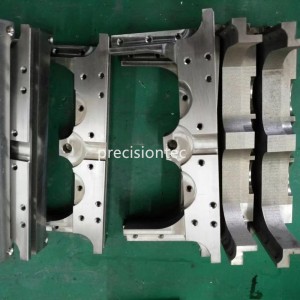 ผลิตชิ้นส่วนโลหะ