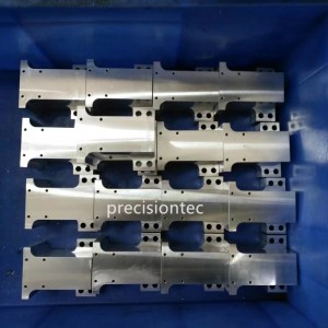 ผลิตชิ้นส่วนโลหะ