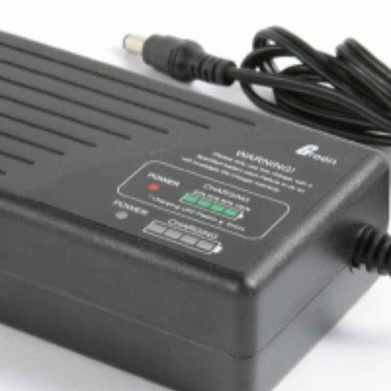 เครื่องชาร์จแบตเตอรี่ NIMH สำหรับ 24V ~ 48V แบตเตอรี่ NIMH / NICD