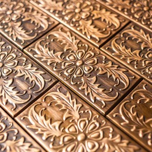 ทองแดง Backsplash กระเบื้องโมเสคห้องน้ำและตกแต่ง Piastrelle Bagno Con Fiori กระเบื้อง