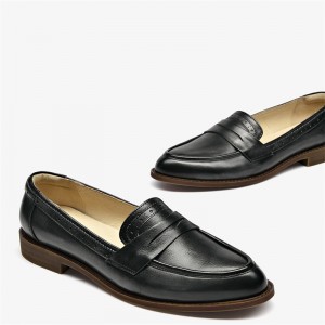 รองเท้าหนังสตรี