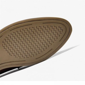 รองเท้าหนังสตรี