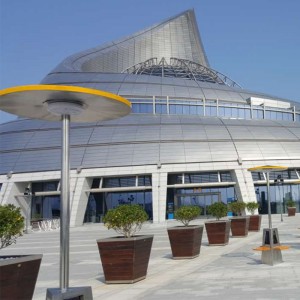 Solar Shelter Steel Bench ที่นั่งชาร์จเสาโฆษณาโทรศัพท์และแท็บเล็ต