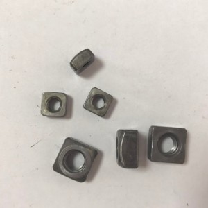 น็อตสี่เหลี่ยม