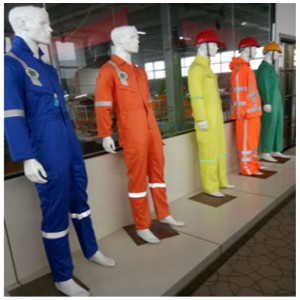 บุรุษ C / N ป้องกันเปลวไฟสารหน่วงไฟ Coveralls หม้อไอน้ำสูท Workwear สำหรับน้ำมันและก๊าซ