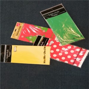 LDPE HDPE พิมพ์แบบกำหนดเองปกตารางผ้าแผ่นพลาสติกสำหรับตารางเสื่อ