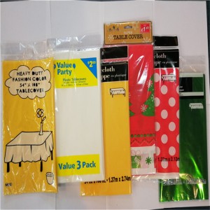 เหตุการณ์ของขวัญวันหยุด Tablecovers และผ้าปูโต๊ะของราคาถูก