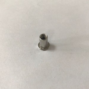 น็อตหมุดหัวแบน