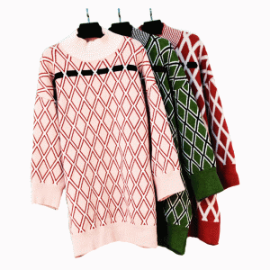 เสื้อกันหนาวถักคอเต่าผู้หญิงขนาดบวกของ