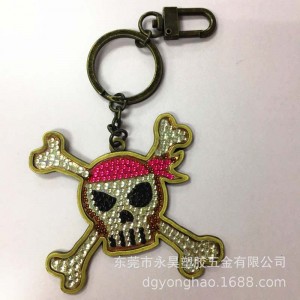 P051 พวงกุญแจเพชร