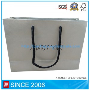 ถุงกระดาษทำด้วยมือสุดหรูสำหรับเสื้อผ้า