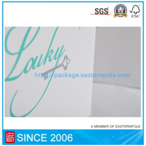 ถุงกระดาษวัสดุรีไซเคิลสำหรับเสื้อผ้า