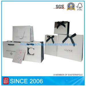 ถุงกระดาษของขวัญหรูหราด้วยการออกแบบที่กำหนดเอง