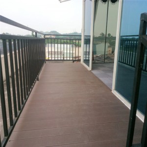 ผู้ผลิตสำเร็จรูปวัสดุก่อสร้างโลหะผนังกระจกรีสอร์ทโรงแรมหรูเต็นท์