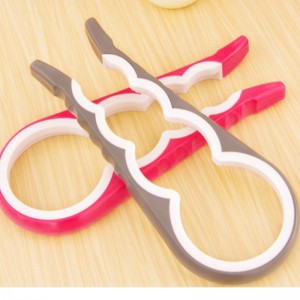 ซิลิโคนที่เปิดขวดมัลติฟังก์ชั่สี่ในหนึ่งเดียวที่เปิดขวดความปลอดภัยในประเทศสามารถเปิดป้องกันการลื่นไถลและที่เปิดฝาขวด