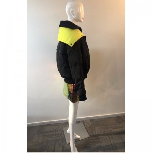 เสื้อโค้ท WIDE-COLLAR ของสุภาพสตรี RLWPC0084