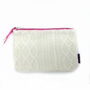 กระเป๋าเครื่องสำอางทำด้วยผ้าขนสัตว์