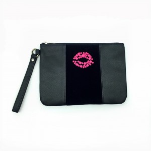 กระเป๋าเครื่องสำอาง