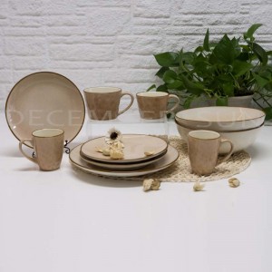 ชุดอาหารเย็นเซรามิกเรียบง่าย