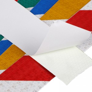 ตัวอย่างฟรีสะท้อนแสง conspicuity เทปพิมพ์ปรับแต่งโรงงานราคาถูกเทปสะท้อนแสงม้วน