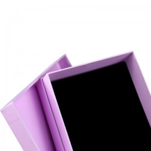 Custom Fashion Simple Gift Box เสื้อผ้าแต่งตัวกล่อง