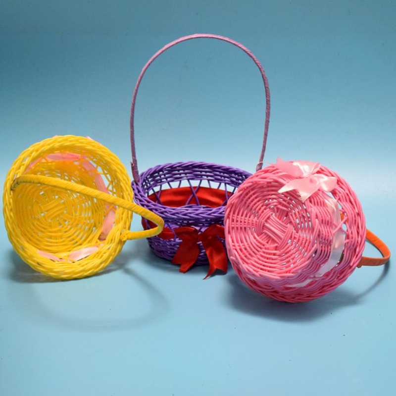 ตะกร้าตกแต่งด้วยมือจับ