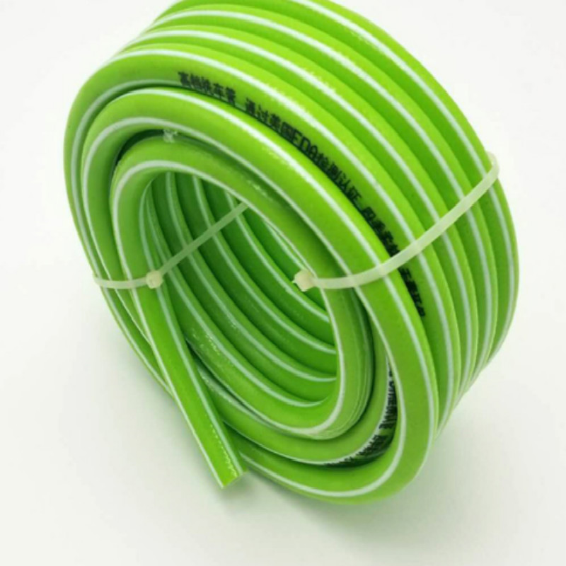 ที่มีสีสันมีความยืดหยุ่นไฟเบอร์ถักเสริมท่อพลาสติกพีวีซีสวนน้ำ