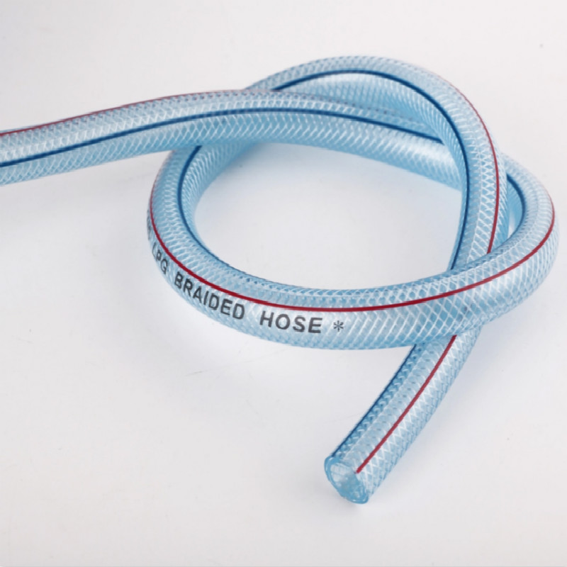 ท่อพีวีซีสวนท่อน้ำ