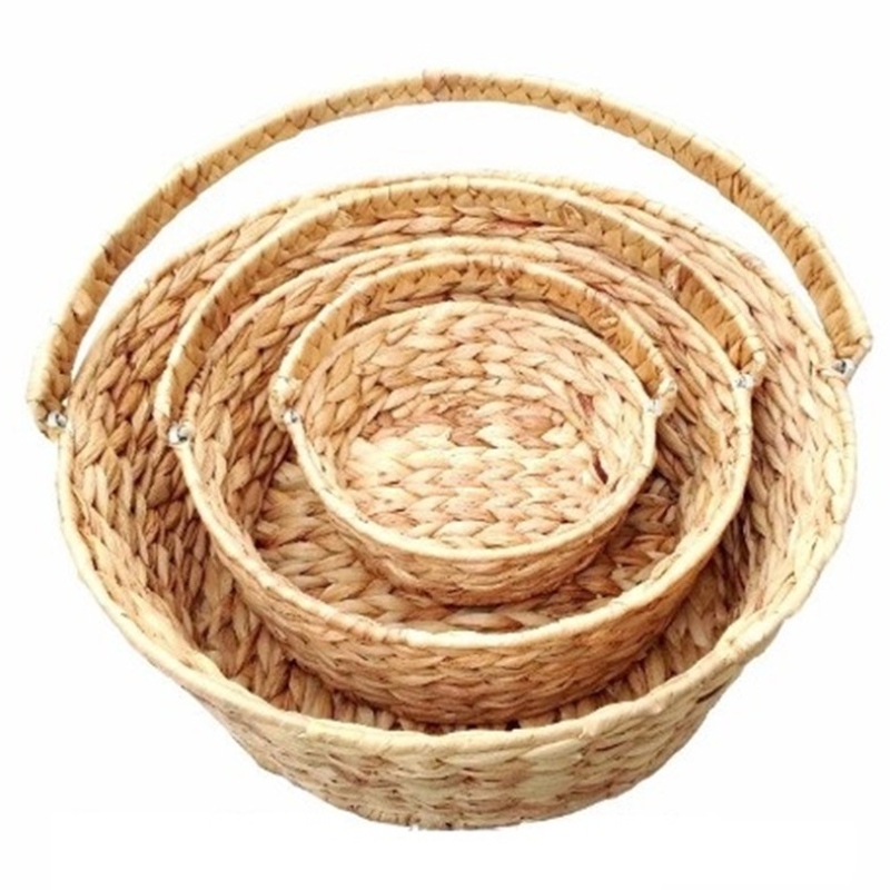 ตะกร้าผักตบชวาพร้อมที่จับ