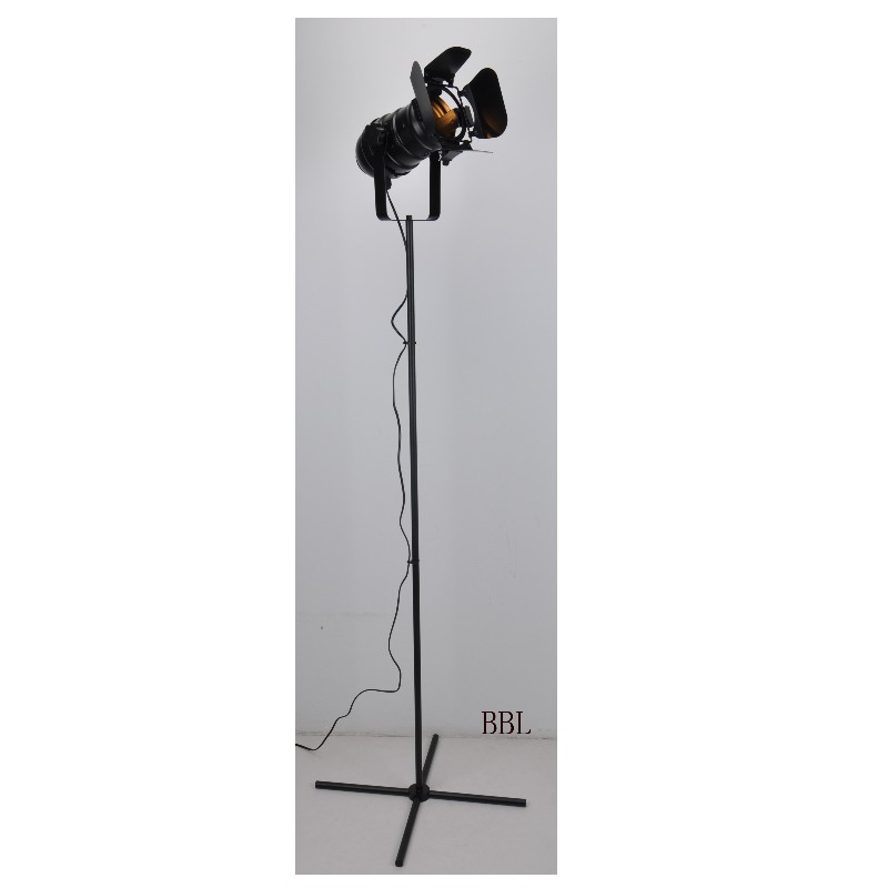 Movie floor light-1 พร้อมตัวยึด U สามารถปรับทิศทางได้