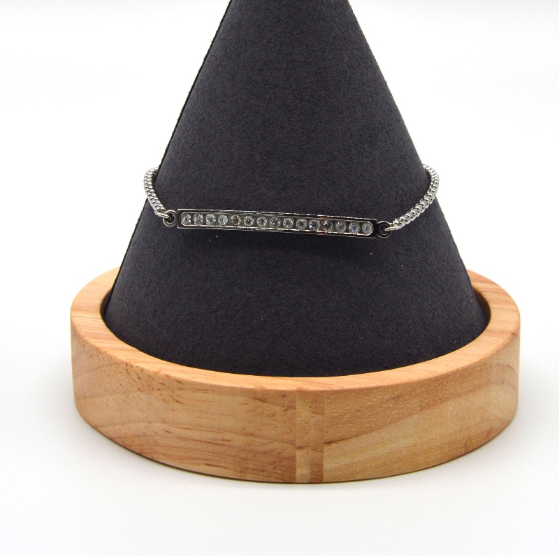 สร้อยข้อมือหินผูกสแตนเลส