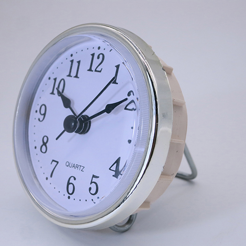 เส้นผ่าศูนย์กลาง 65mm ผนังรอบนาฬิกาสีเงินแทรก