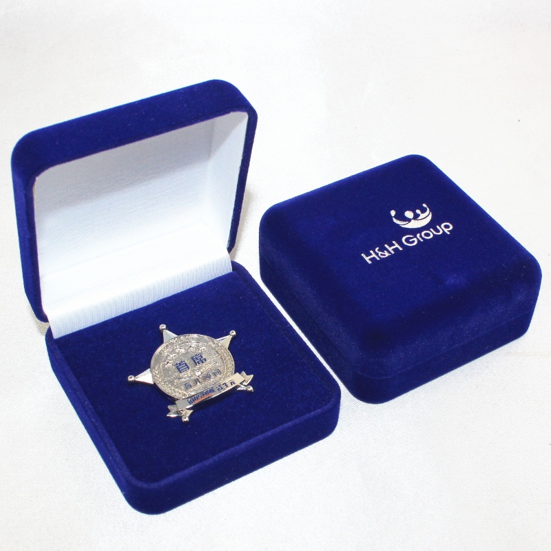 สินค้า f-2s รอบป้ายกำมะหยี่และกล่องเหรียญ สำหรับ