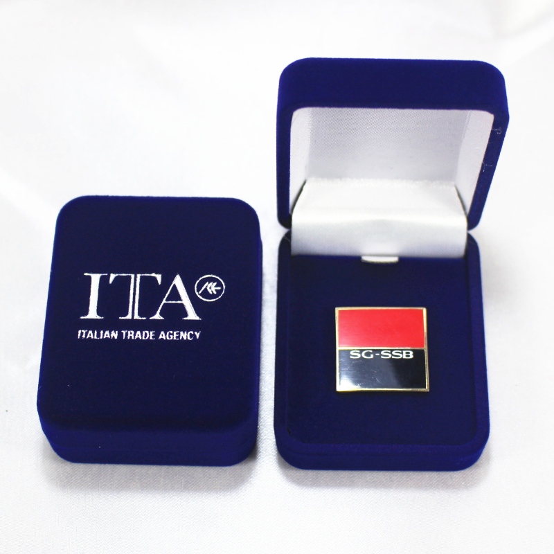 รายการ f-10 รอบกำมะหยี่ตราหรือกล่องเหรียญ สำหรับ