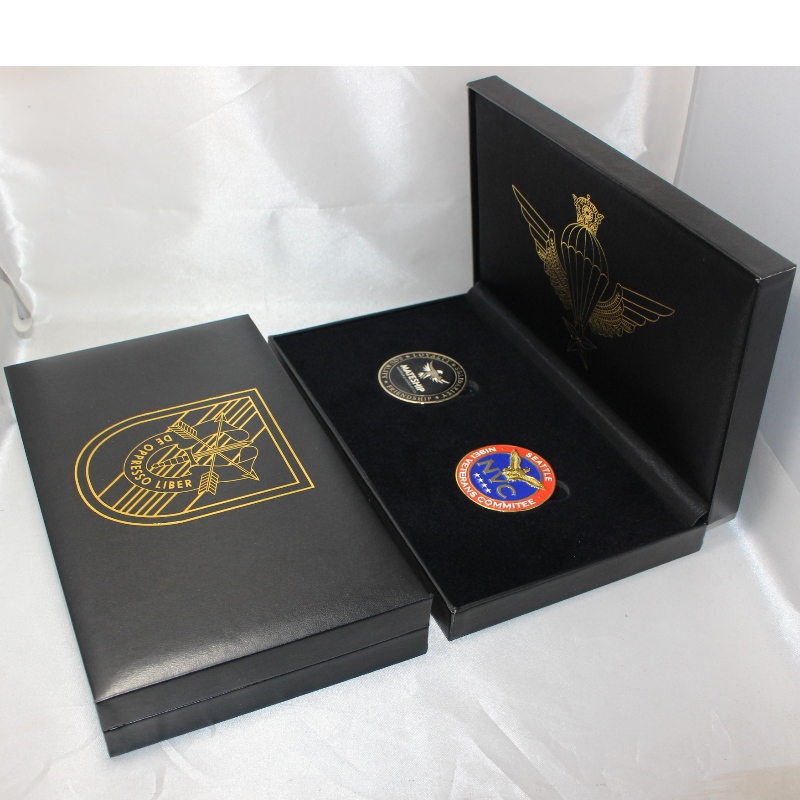 v-21 สี่เหลี่ยม PU กล่องหนังที่ใช้สำหรับการจัดวาง 90-42mm เหรียญเหรียญและป้ายฯลฯ น้ำหนักประมาณ 325g