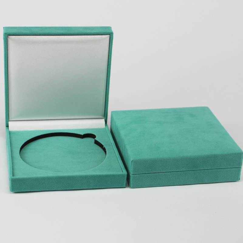 รายการ V-22S กล่องผ้าสำลีสี่เหลี่ยมสำหรับเหรียญ 90 * 90 มม., เหรียญ badge เหรียญ ฯลฯ mm.128 * 128 * 34 น้ำหนักประมาณ 170 กรัม