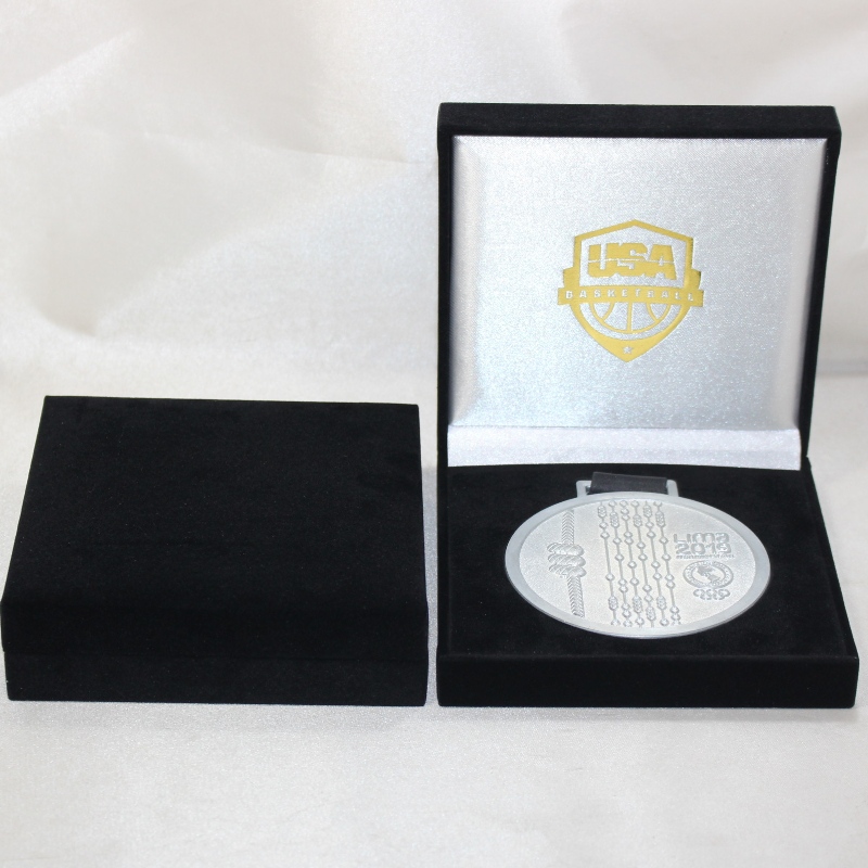 รายการ V-22S กล่องผ้าสำลีสี่เหลี่ยมสำหรับเหรียญ 90 * 90 มม., เหรียญ badge เหรียญ ฯลฯ mm.128 * 128 * 34 น้ำหนักประมาณ 170 กรัม