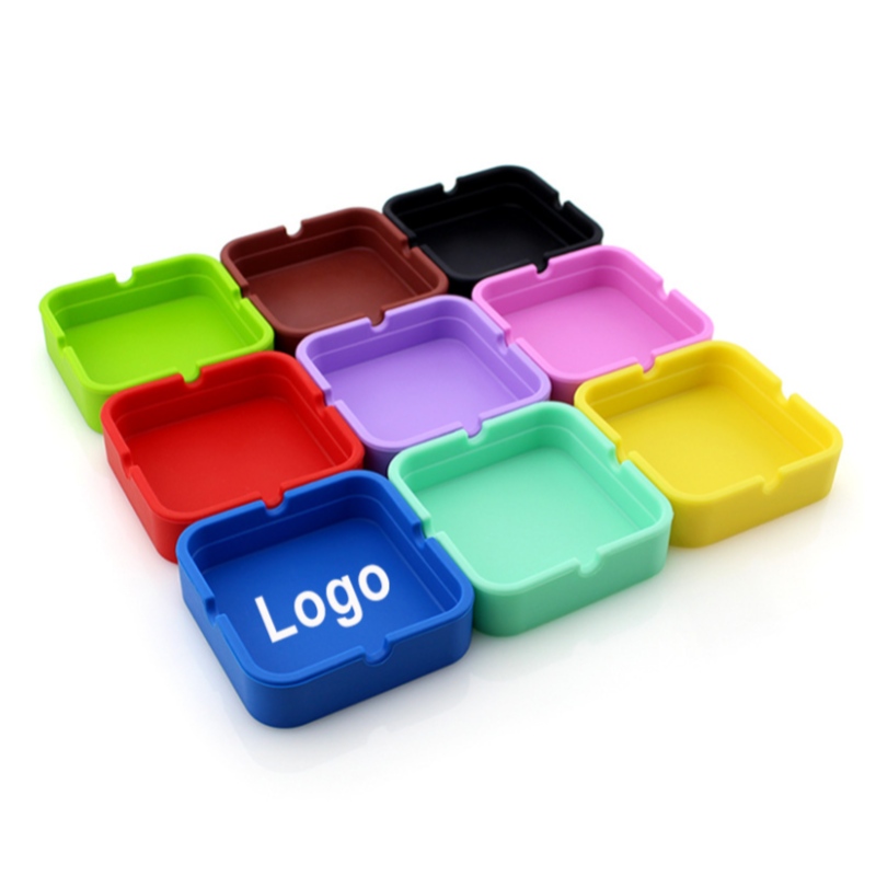 ที่เขี่ยบุหรี่สี่เหลี่ยมเล็ก