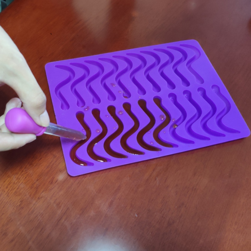 ซิลิโคนรูปแบบน้ำตาลหนอนผีเสื้อรูปร่างช็อกโกแลตรูปแบบงูน้ำแข็งตาข่าย