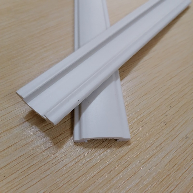 คุณภาพสูงสารหน่วงไฟพีวีซี u ช่องโปรไฟล์การอัดขึ้นรูปสำหรับม่านหน้าต่าง