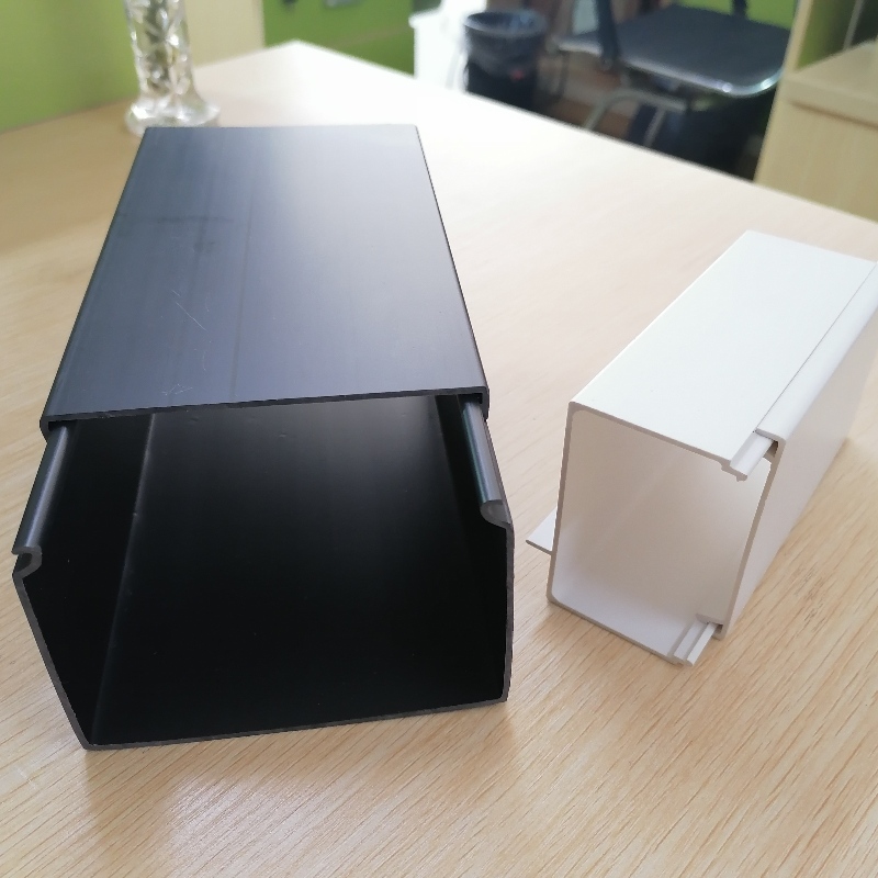 มืออาชีพที่กำหนดเองพีวีซีเคเบิ้ลคอนซีลเลอร์ร่องน้ำสายพีวีซี Trunking สายจัดระเบียบสำหรับการจัดการระเบียบของสาย