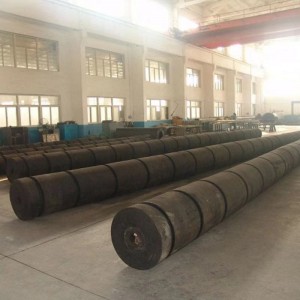 ด้านข้างยางและบัฟเฟอร์สำหรับเรือลากจูง