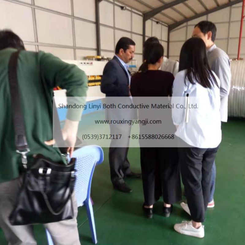 ลูกค้าจากตะวันออกกลางเยี่ยมชมบริษัทของเรา